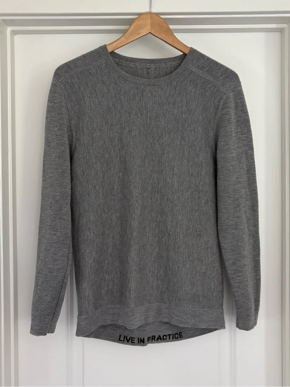 Lululemon Alpine Air Merino Wool Crew layering Sweater Size M